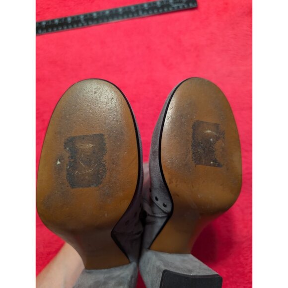 Coach Farrah Grey Suede Heeled Ankle Boot Booties Studs Size 6.5 Side Zip - Picture 9 of 12